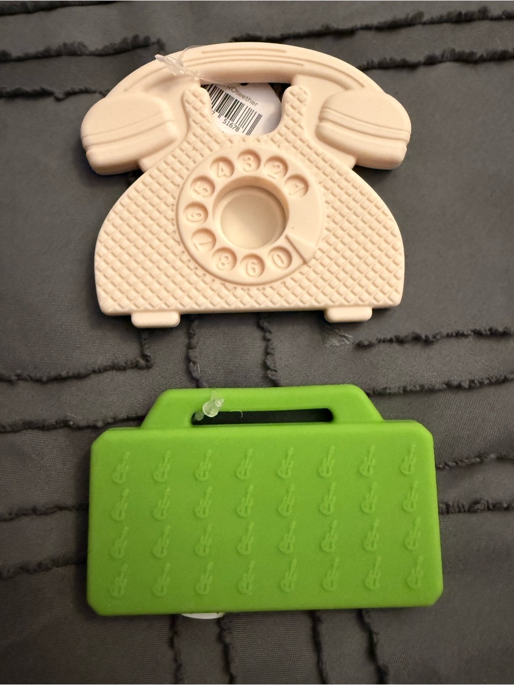 Ryan & Rose 2 Pack of Retro Baby Teethers - Picture 4 of 4